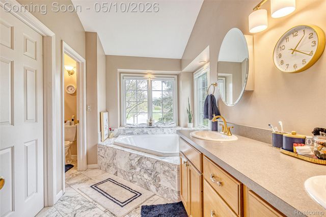 30425 Ridge Court, Lyon Charter Township, MI 48165
