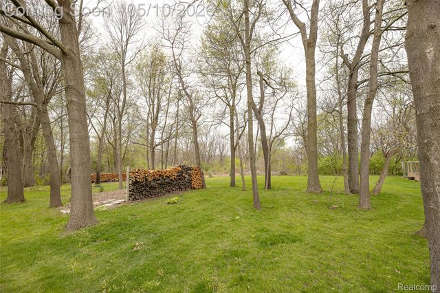 30425 Ridge Court, Lyon Charter Township, MI 48165