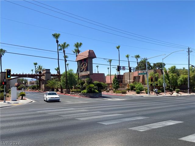5160 Indian River Drive 348, Las Vegas, NV 89103