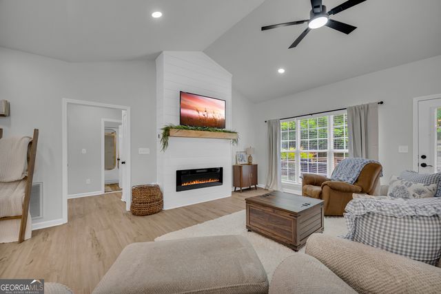 163 Tuxedo Drive, Commerce, GA 30530