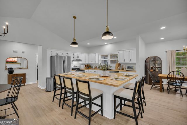 163 Tuxedo Drive, Commerce, GA 30530