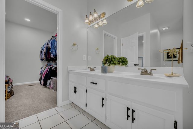 163 Tuxedo Drive, Commerce, GA 30530