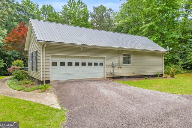 163 Tuxedo Drive, Commerce, GA 30530