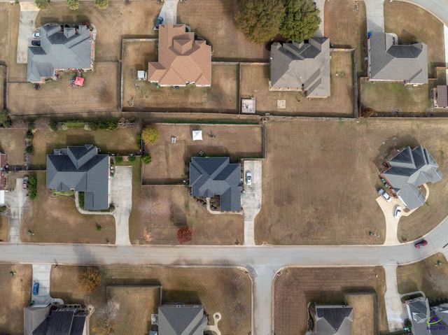 1022 Thistlewood Drive, Kathleen, GA 31047