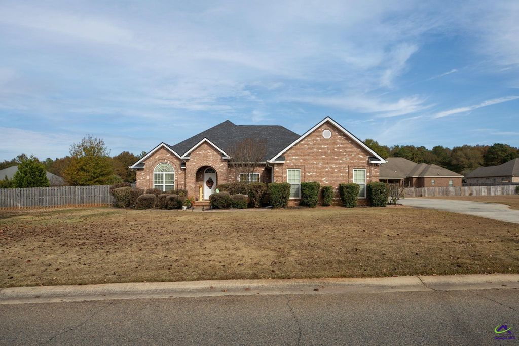 1022 Thistlewood Drive, Kathleen, GA 31047