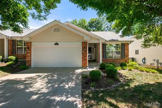 10212 Highbury Lane, St Louis, MO 63123