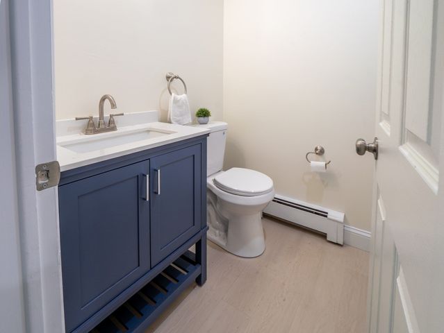215 Ashumet Rd, Mashpee, MA 02649