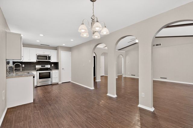 1620 Glenhill Lane, Lewisville, TX 75077
