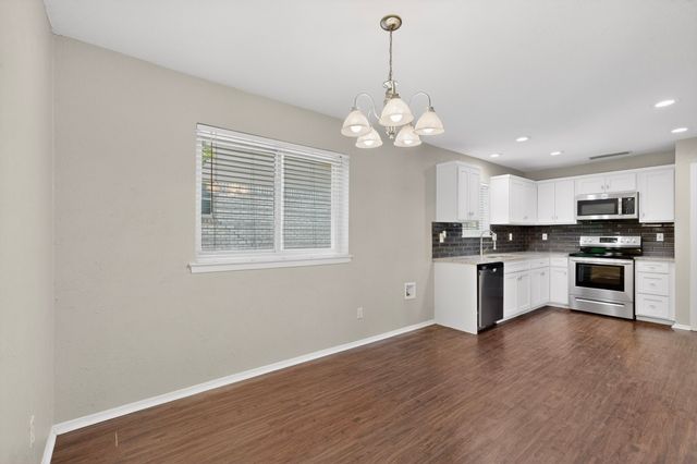 1620 Glenhill Lane, Lewisville, TX 75077