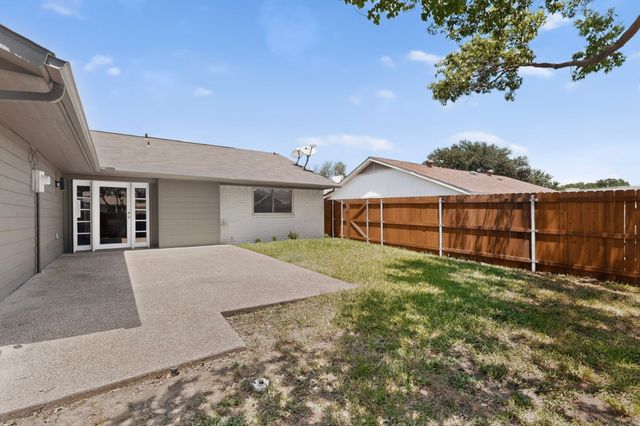 1620 Glenhill Lane, Lewisville, TX 75077