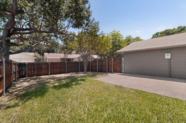1620 Glenhill Lane, Lewisville, TX 75077