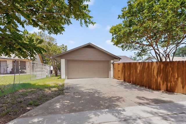 1620 Glenhill Lane, Lewisville, TX 75077