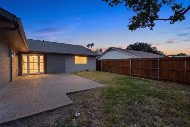 1620 Glenhill Lane, Lewisville, TX 75077