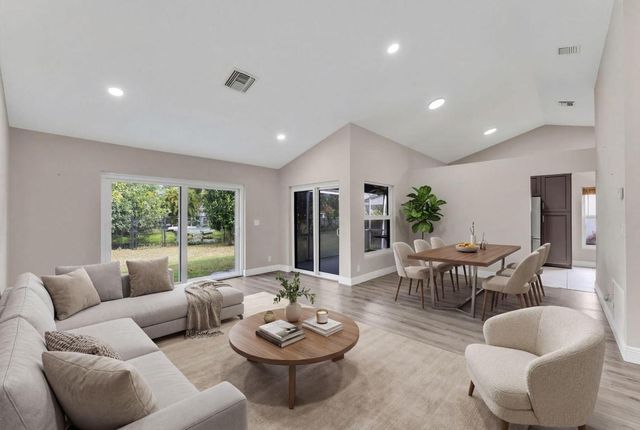 10185 Grove Lane, Cooper City, FL 33328