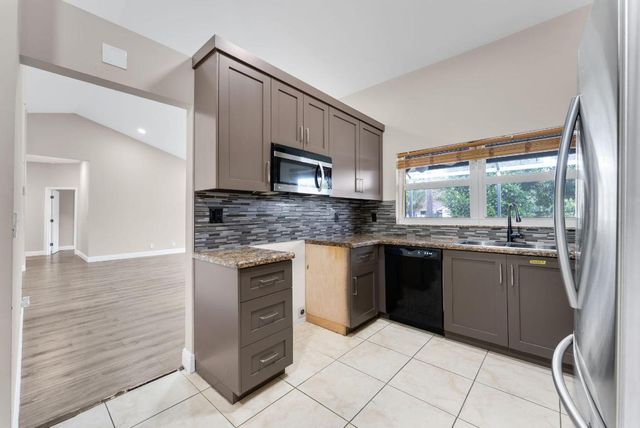 10185 Grove Lane, Cooper City, FL 33328