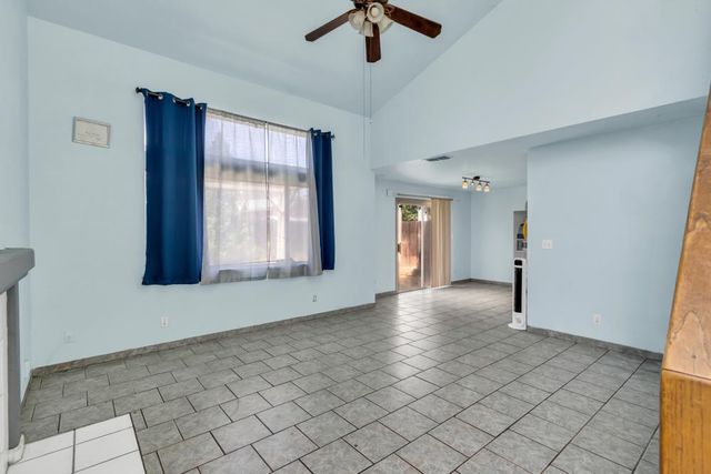 1718 Wildflower Cir, Yuba City, CA 95993