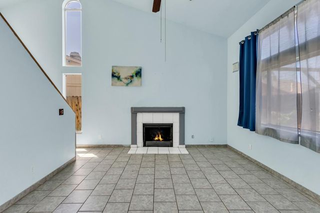 1718 Wildflower Cir, Yuba City, CA 95993