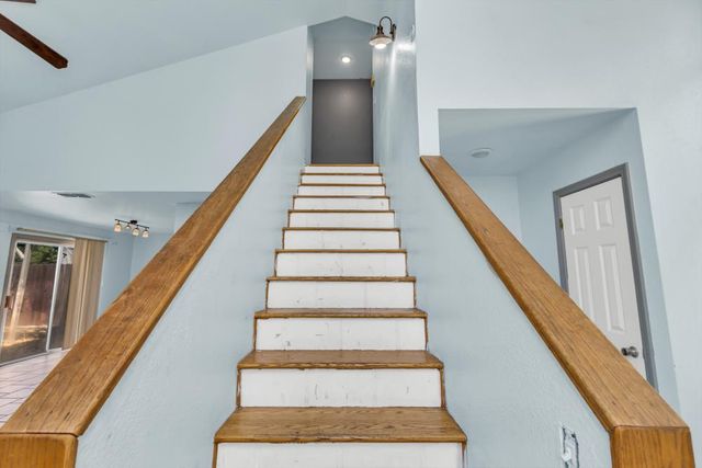 1718 Wildflower Cir, Yuba City, CA 95993