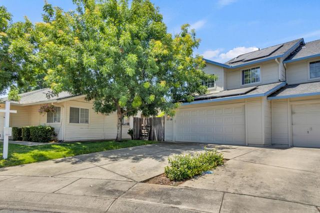 1718 Wildflower Cir, Yuba City, CA 95993