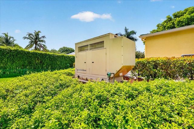 11651 SW 3rd Street, Plantation, FL 33325