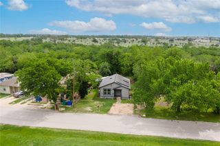 604 Burkett ST, Taylor, TX 76574