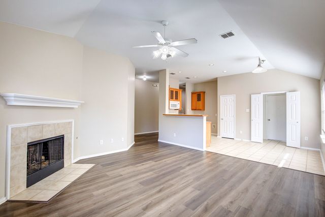 1248 Round Pen Run, Fort Worth, TX 76052