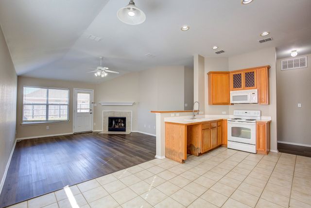 1248 Round Pen Run, Fort Worth, TX 76052