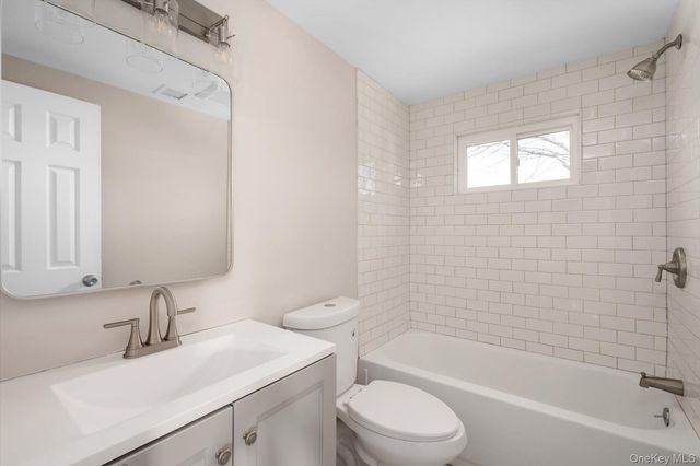 8 E 14th Street, Huntington Station, NY 11746