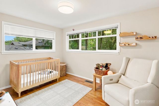 15936 76th Place NE, Kenmore, WA 98028