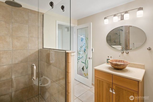 15936 76th Place NE, Kenmore, WA 98028