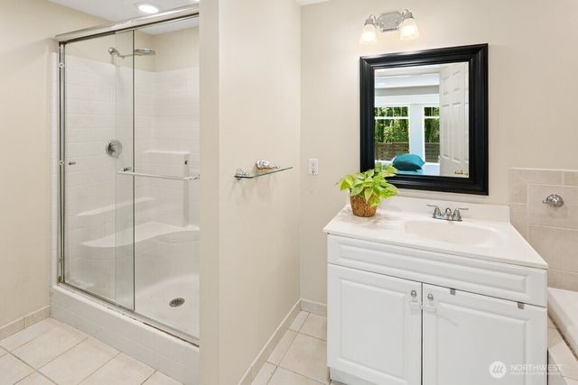 15936 76th Place NE, Kenmore, WA 98028