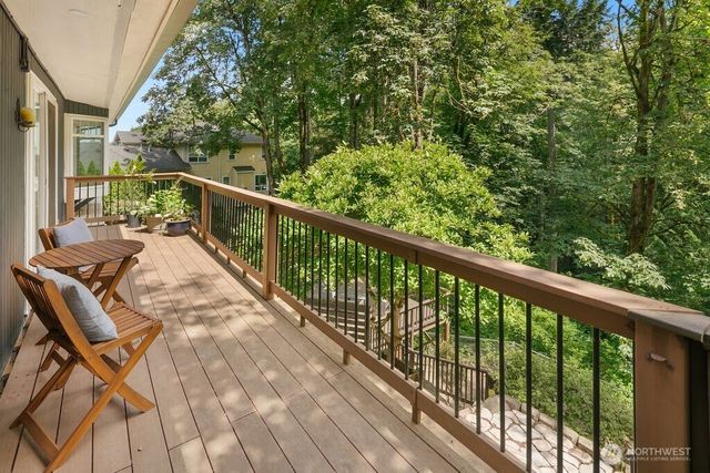 15936 76th Place NE, Kenmore, WA 98028