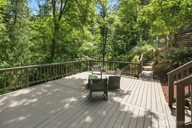 15936 76th Place NE, Kenmore, WA 98028