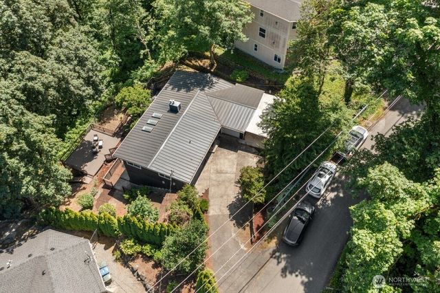 15936 76th Place NE, Kenmore, WA 98028