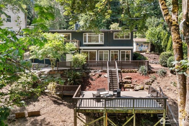 15936 76th Place NE, Kenmore, WA 98028