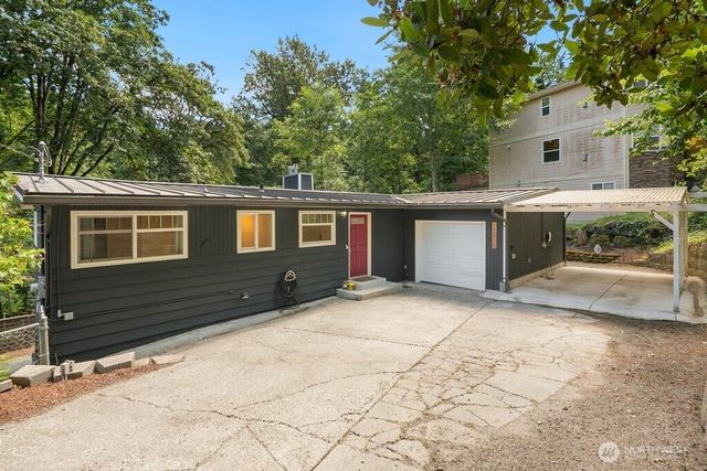 15936 76th Place NE, Kenmore, WA 98028