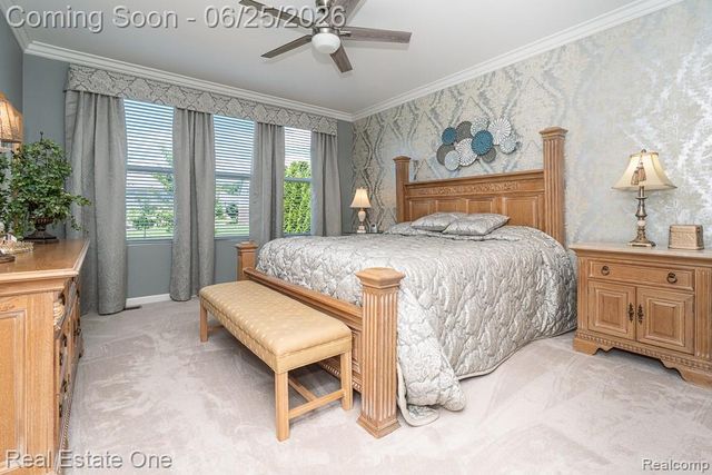 2082 Orwell Street, Orion Charter Township, MI 48360