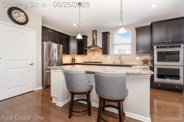 2082 Orwell Street, Orion Charter Township, MI 48360