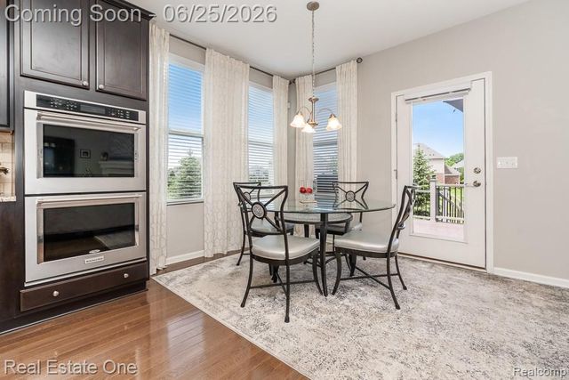 2082 Orwell Street, Orion Charter Township, MI 48360