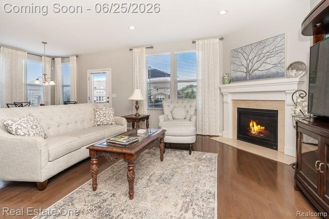 2082 Orwell Street, Orion Charter Township, MI 48360