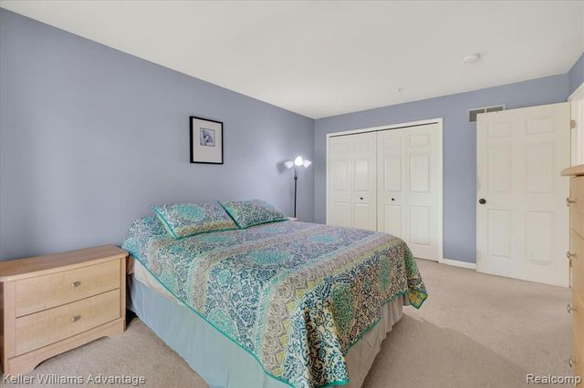 16982 Farmington Road, Livonia, MI 48154
