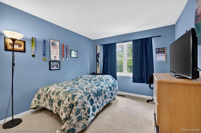 16982 Farmington Road, Livonia, MI 48154