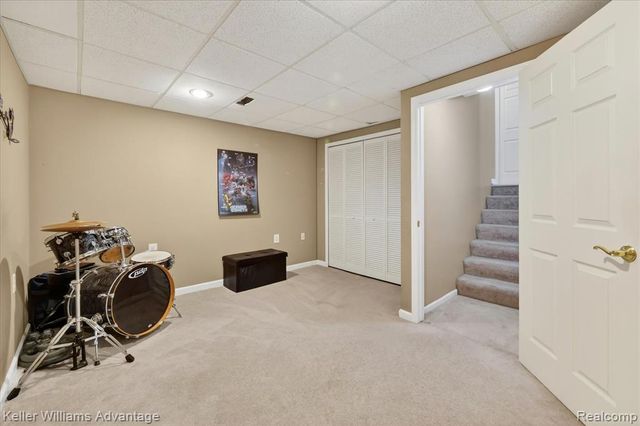 16982 Farmington Road, Livonia, MI 48154