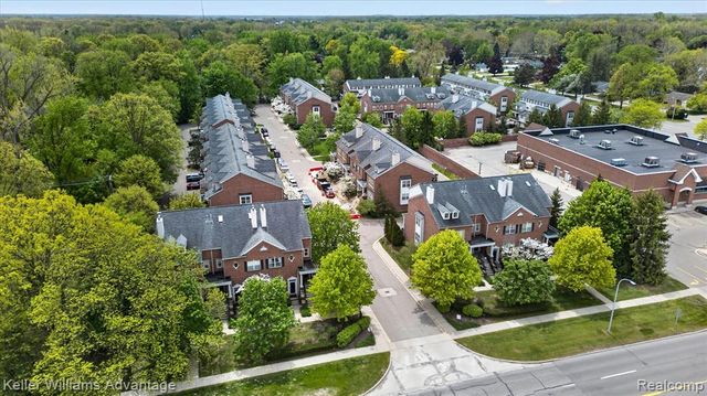 16982 Farmington Road, Livonia, MI 48154