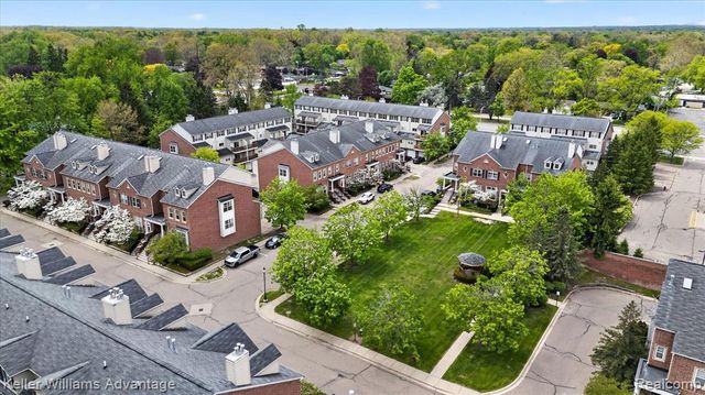 16982 Farmington Road, Livonia, MI 48154