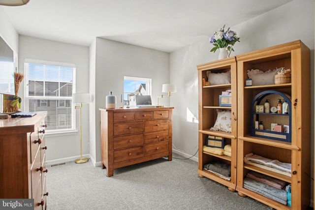 225 PATCHWORK DR, Stephenson, VA 22656