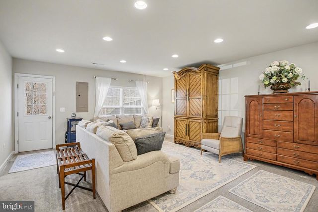 225 PATCHWORK DR, Stephenson, VA 22656