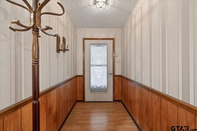 210 Treetop Lane, Hideaway, TX 75771