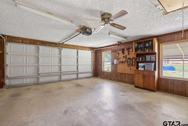 210 Treetop Lane, Hideaway, TX 75771