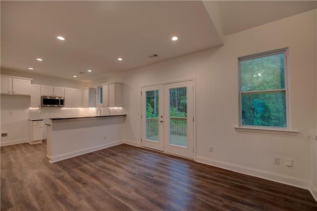 15 Cassidy Trail, Douglasville, GA 30134
